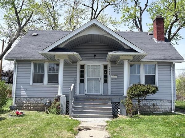 13355 Freeland Street, Detroit, MI 48227