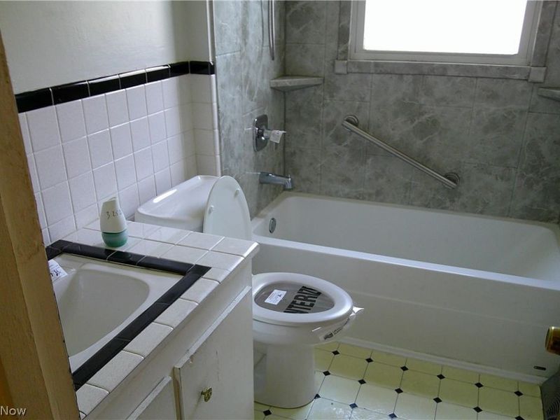 1168 Jeanie J Avenue, Akron, OH 44310 Photo 7