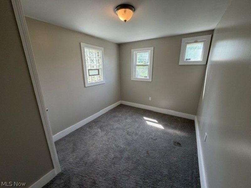 1427 E 92nd Street, Cleveland, OH 44106 Photo 18