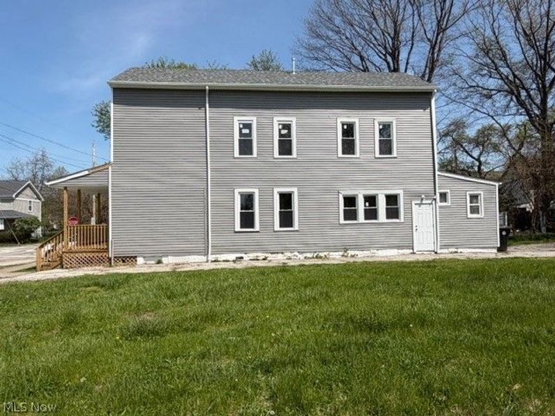 1427 E 92nd Street, Cleveland, OH 44106 Photo 2