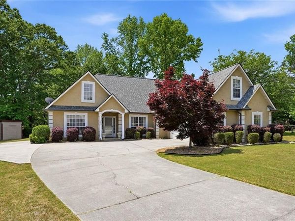 409 Leigh Court, Stockbridge, GA 30281