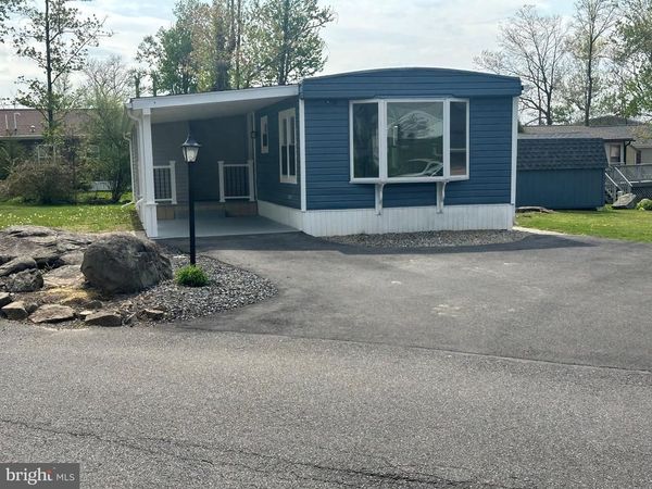 2 HEMLOCK TERRACE, QUAKERTOWN, PA 18951