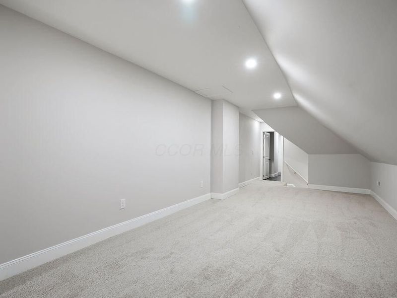 555 Kimball Place, Columbus, OH 43205 Photo 29