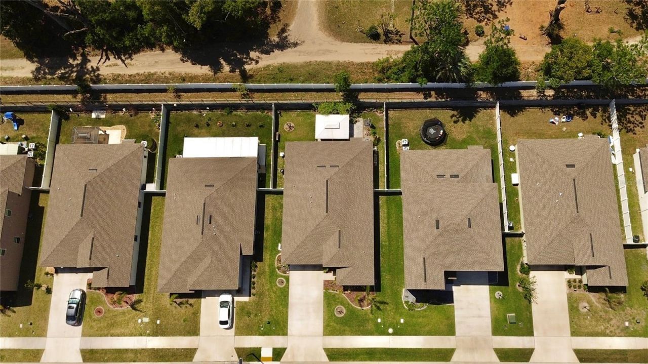 36548 Garden Wall Way, Zephyrhills, FL 33541 Photo