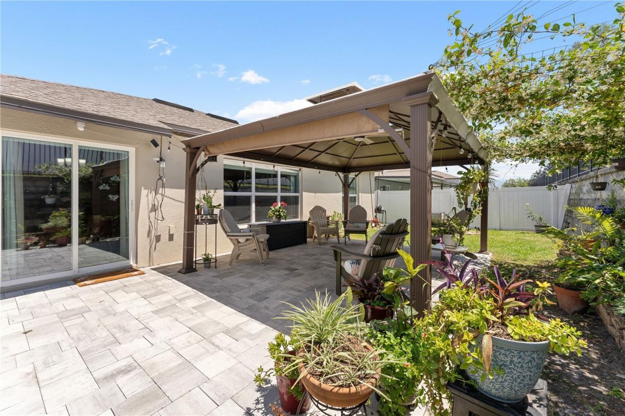 36548 Garden Wall Way, Zephyrhills, FL 33541 Photo