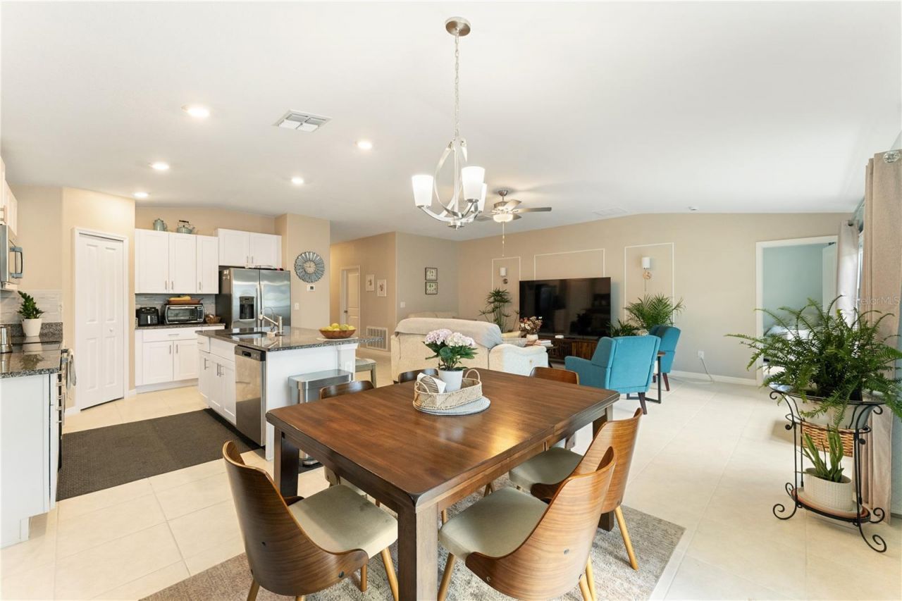 36548 Garden Wall Way, Zephyrhills, FL 33541 Photo