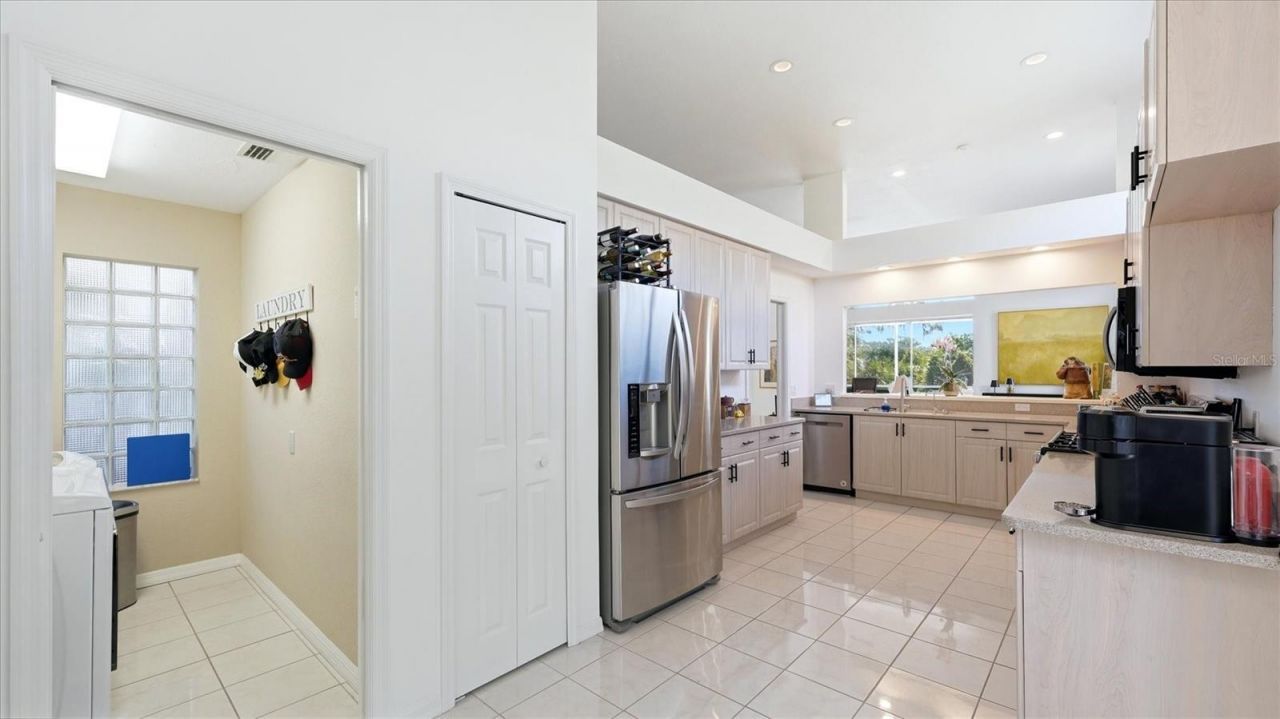 8009 Hampton Court, University Park, FL 34201 Photo