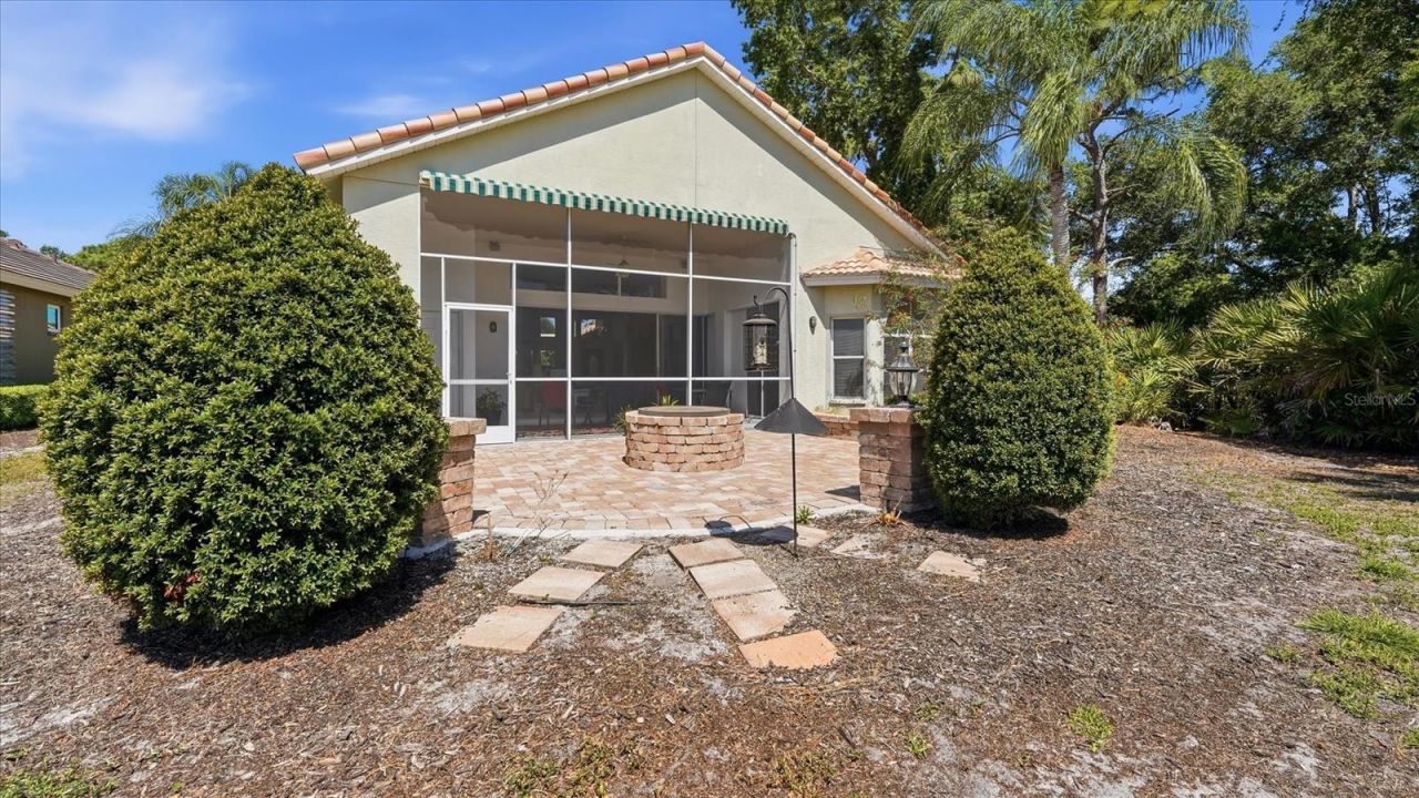 8009 Hampton Court, University Park, FL 34201 Photo