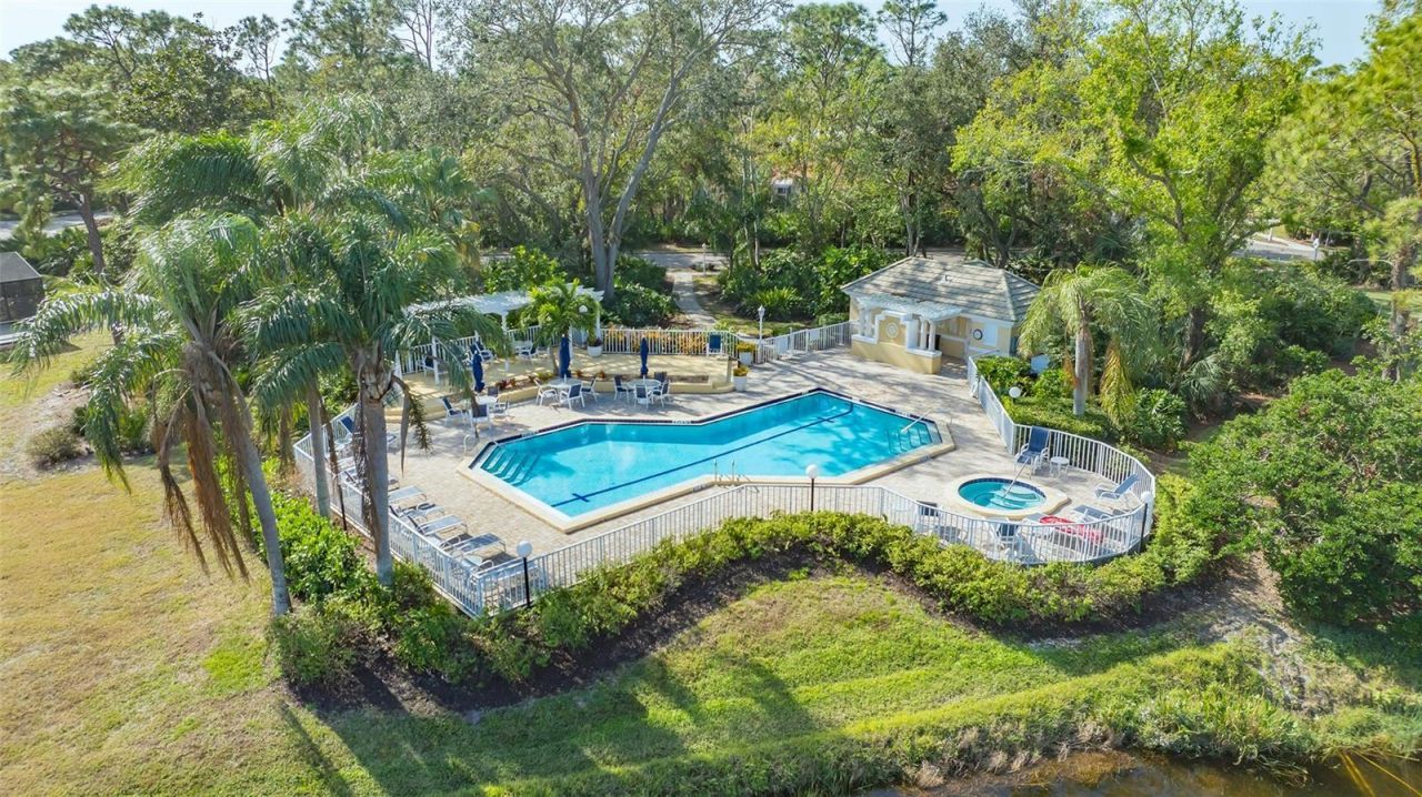 8009 Hampton Court, University Park, FL 34201 Photo