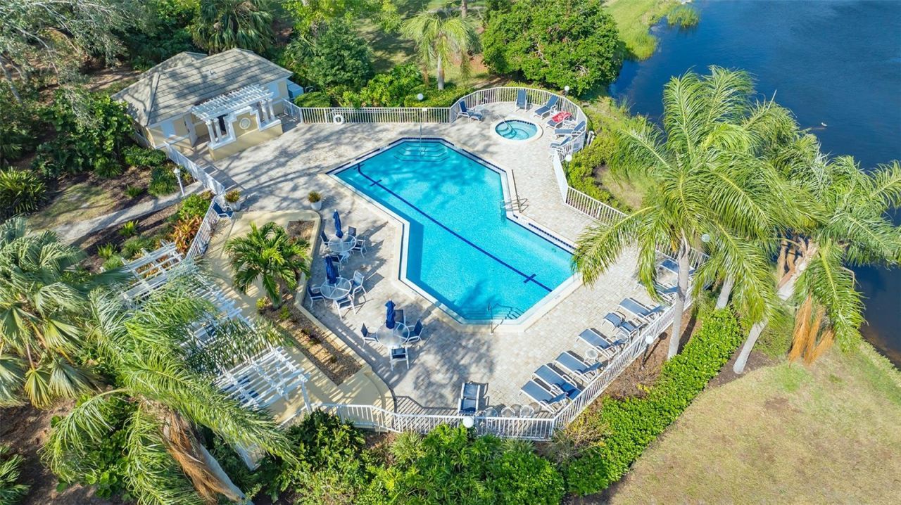 8009 Hampton Court, University Park, FL 34201 Photo