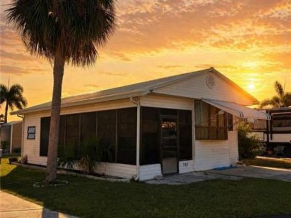 19681 Summerlin #395 RD , Unit 395, FORT MYERS, FL 33908