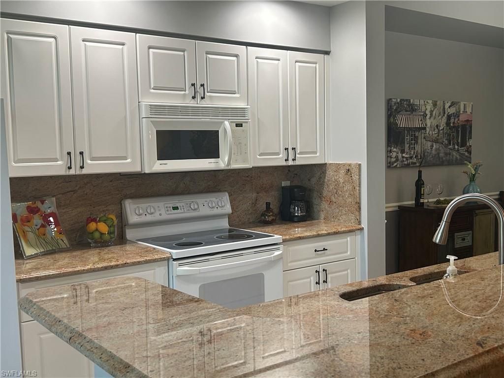 8076 Queen Palm Ln, Unit 412, Fort Myers, FL 33966 Photo