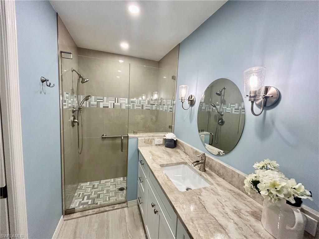 8076 Queen Palm Ln, Unit 412, Fort Myers, FL 33966 Photo