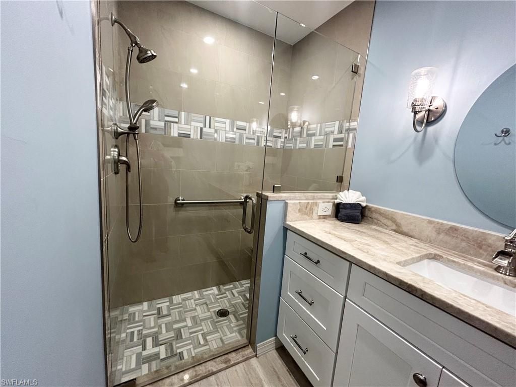 8076 Queen Palm Ln, Unit 412, Fort Myers, FL 33966 Photo