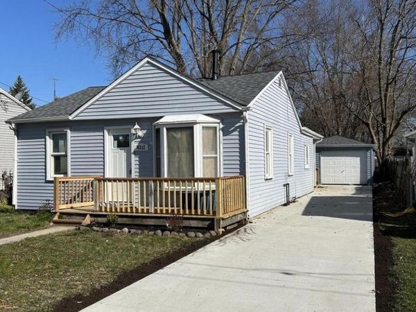 4212 Republic AVENUE, Racine, WI 53406