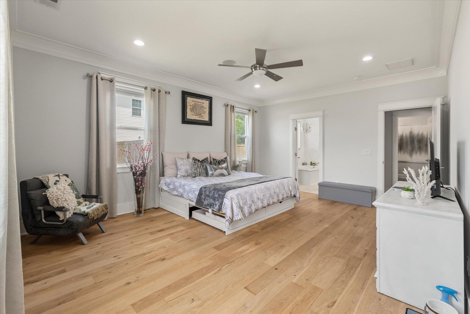 204 Samantha Way Photo 24