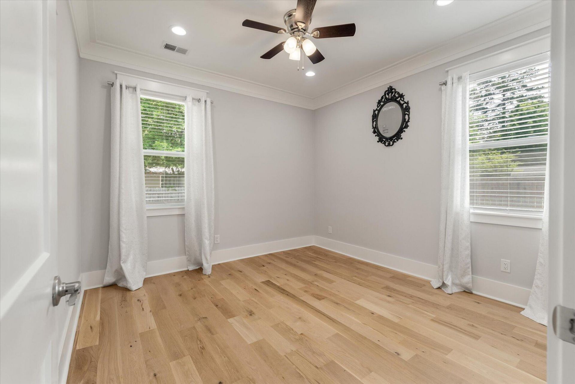204 Samantha Way Photo 31