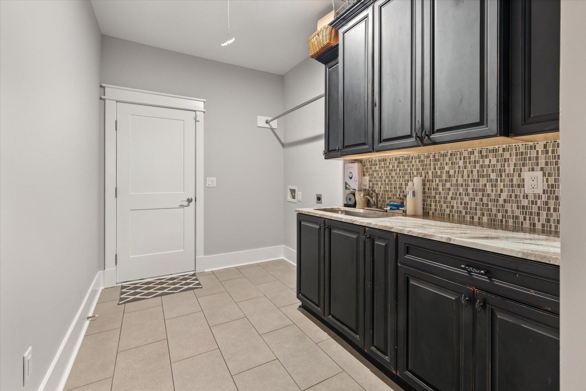 204 Samantha Way Photo 36