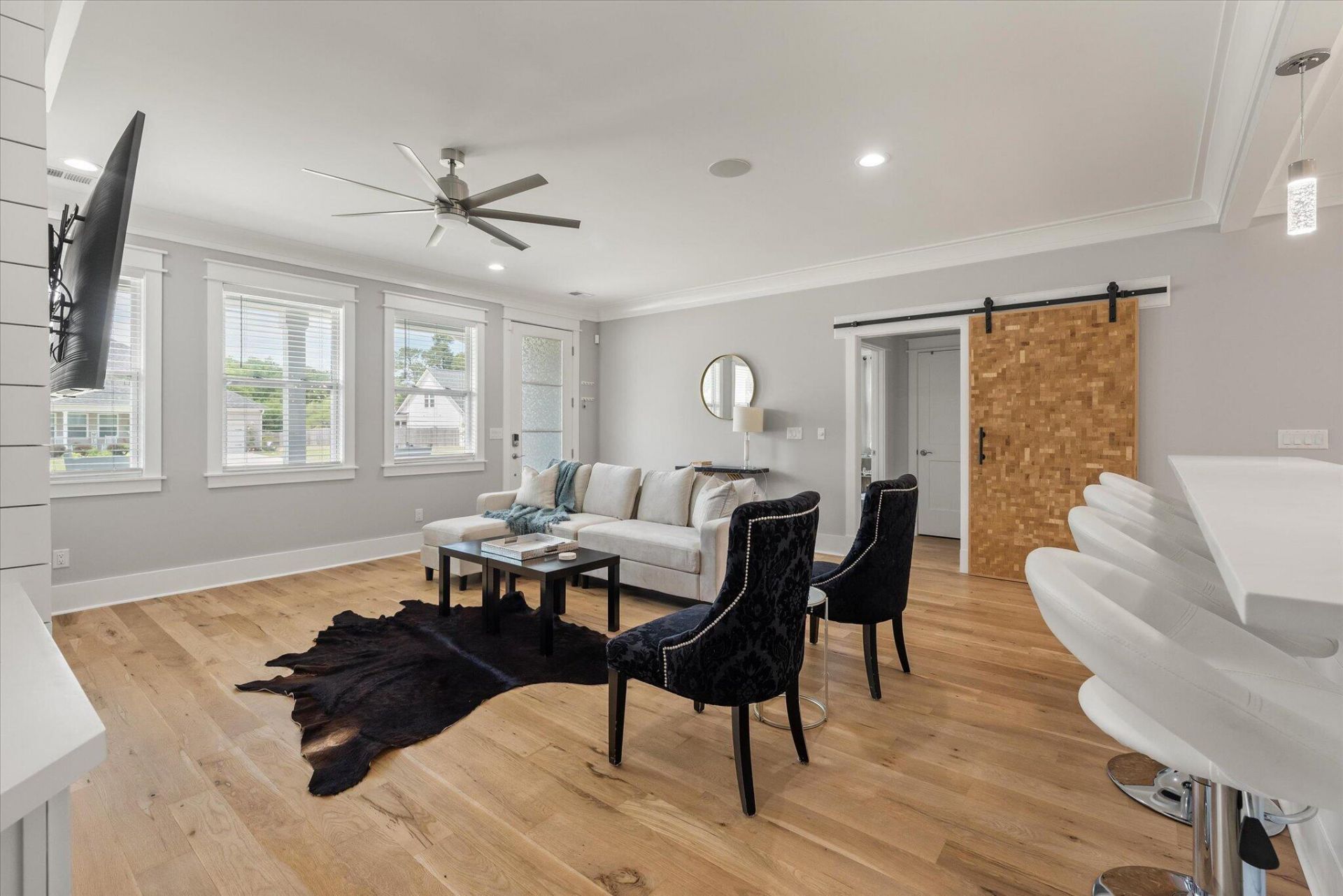 204 Samantha Way Photo 7