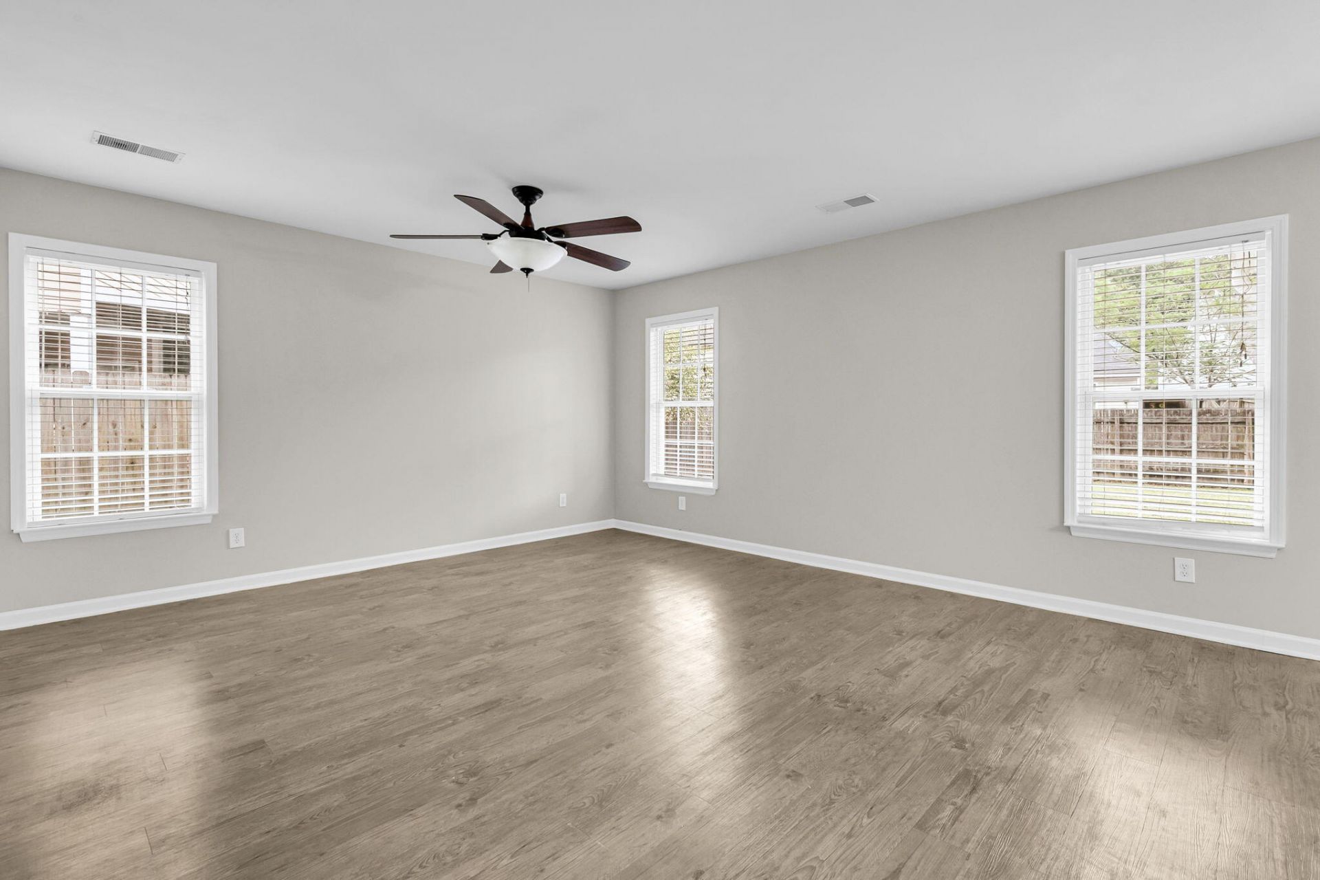 406 Arbor Oaks Drive Photo 12
