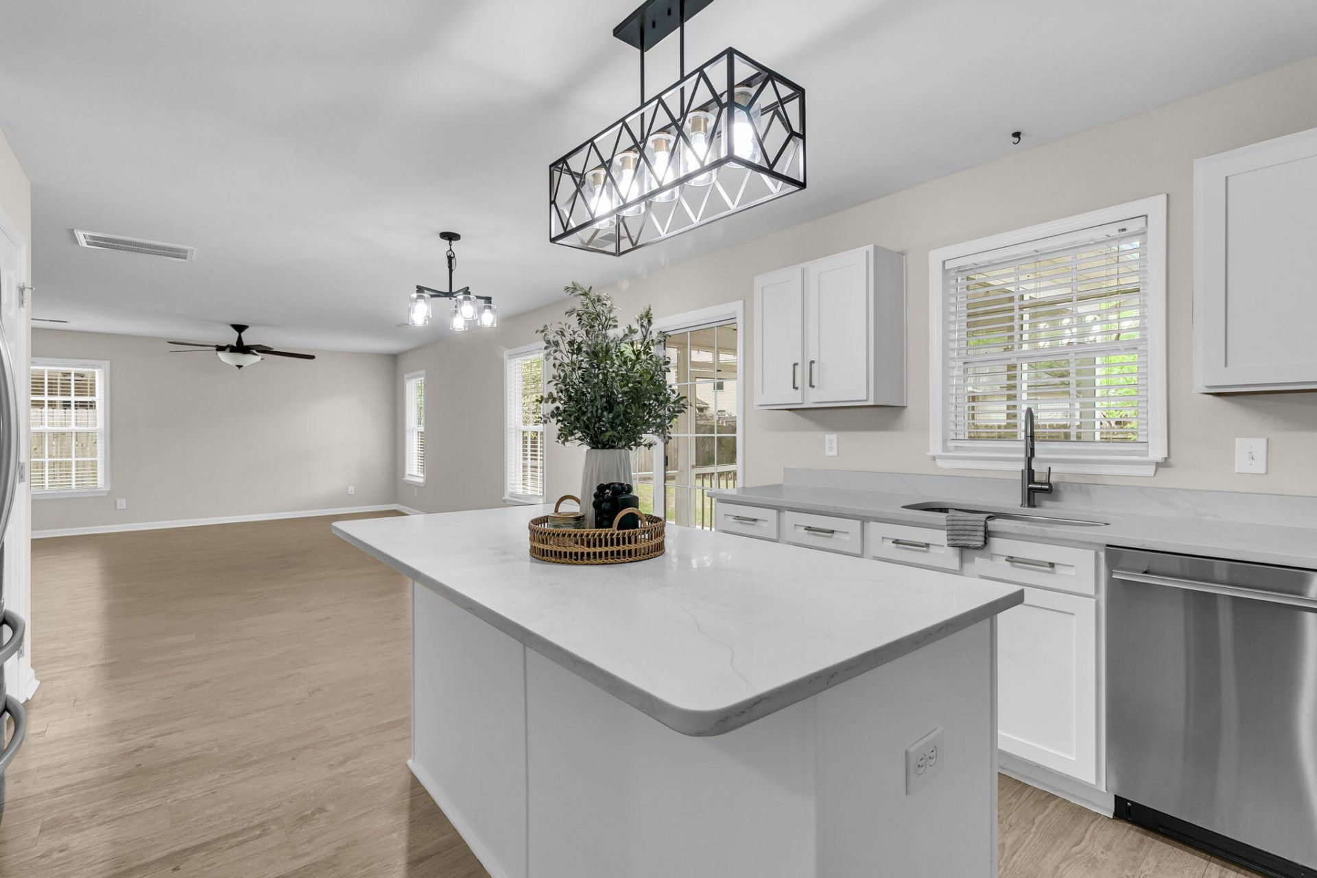 406 Arbor Oaks Drive Photo 14