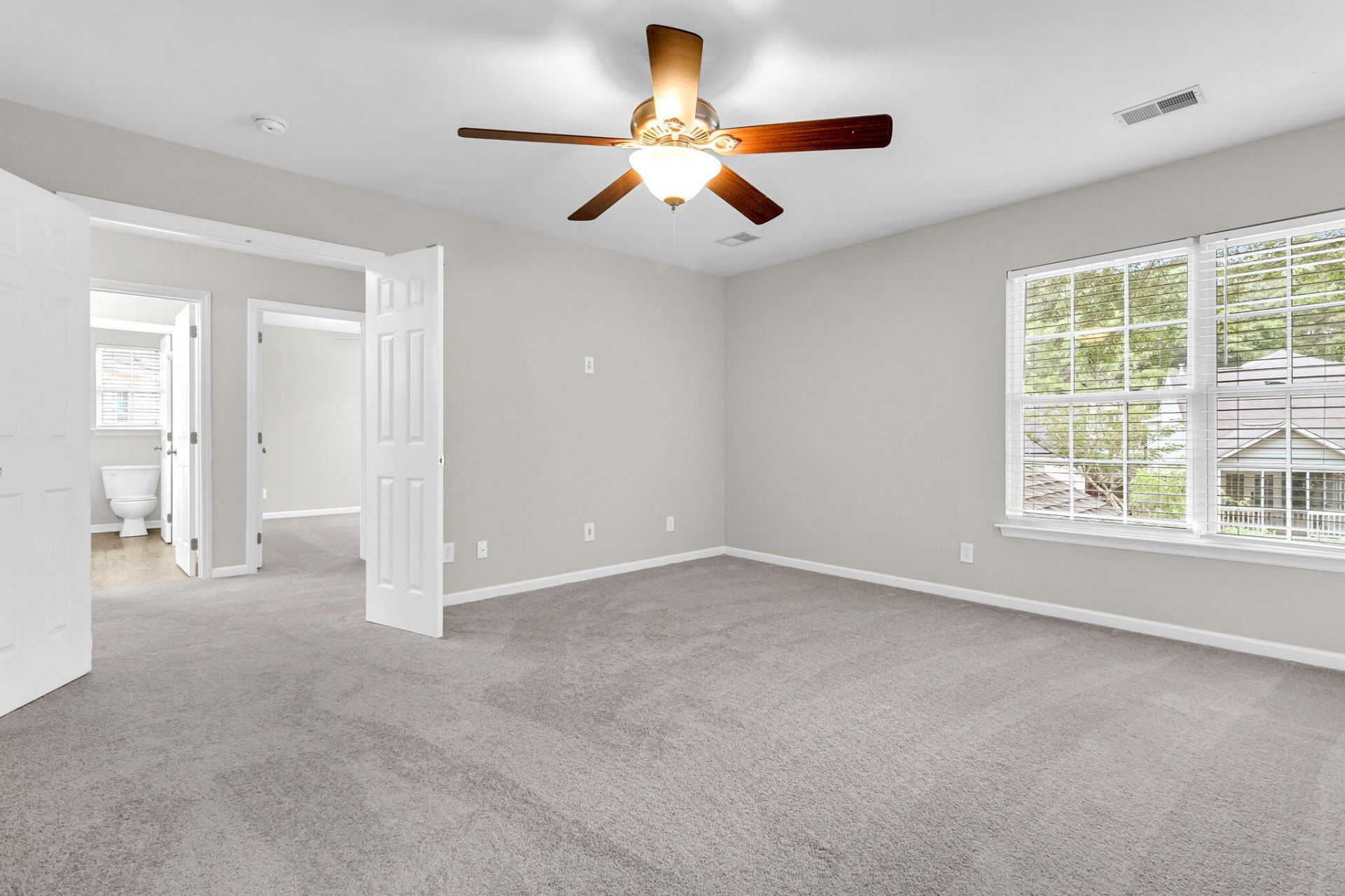 406 Arbor Oaks Drive Photo 22