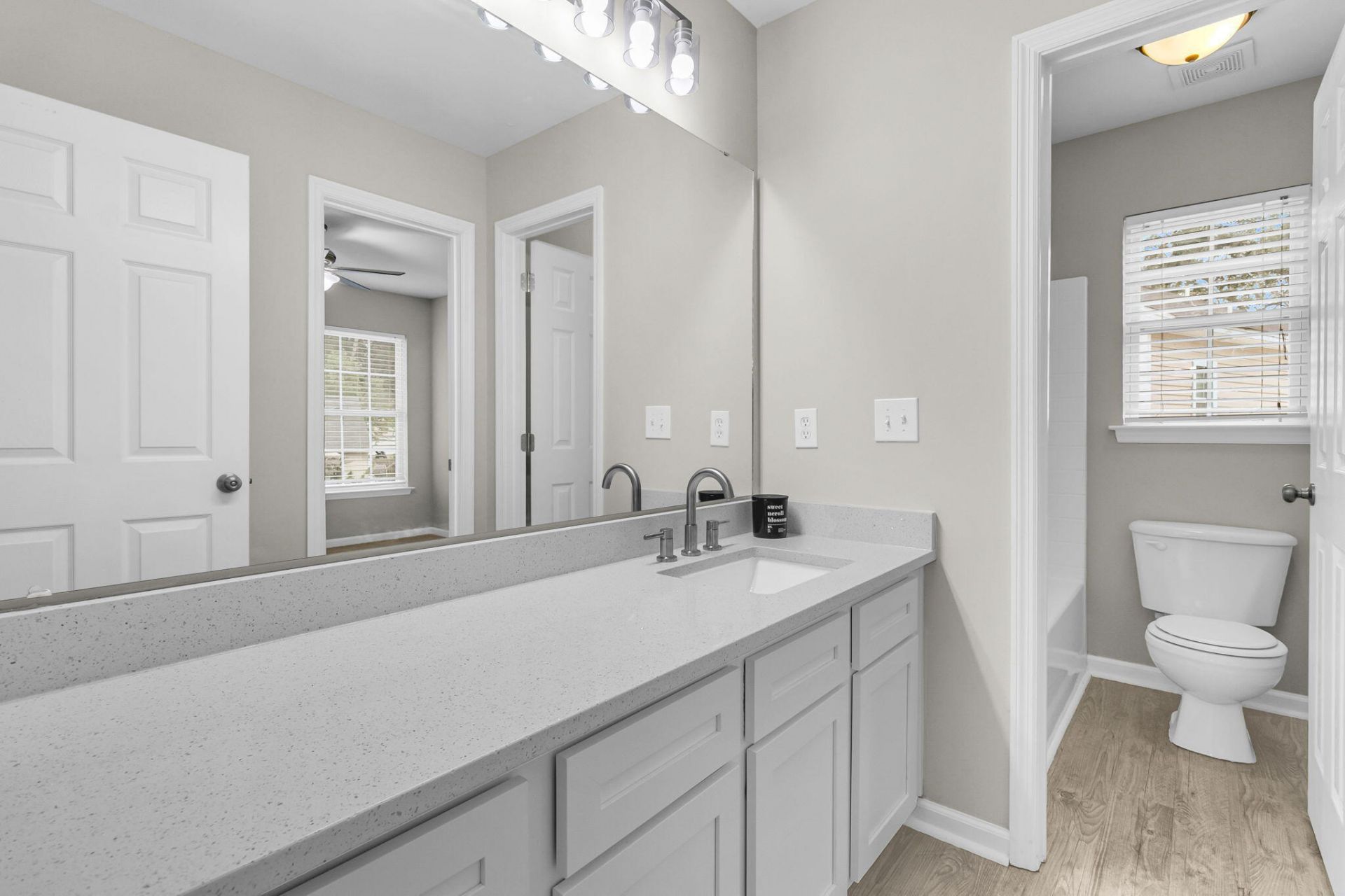 406 Arbor Oaks Drive Photo 31