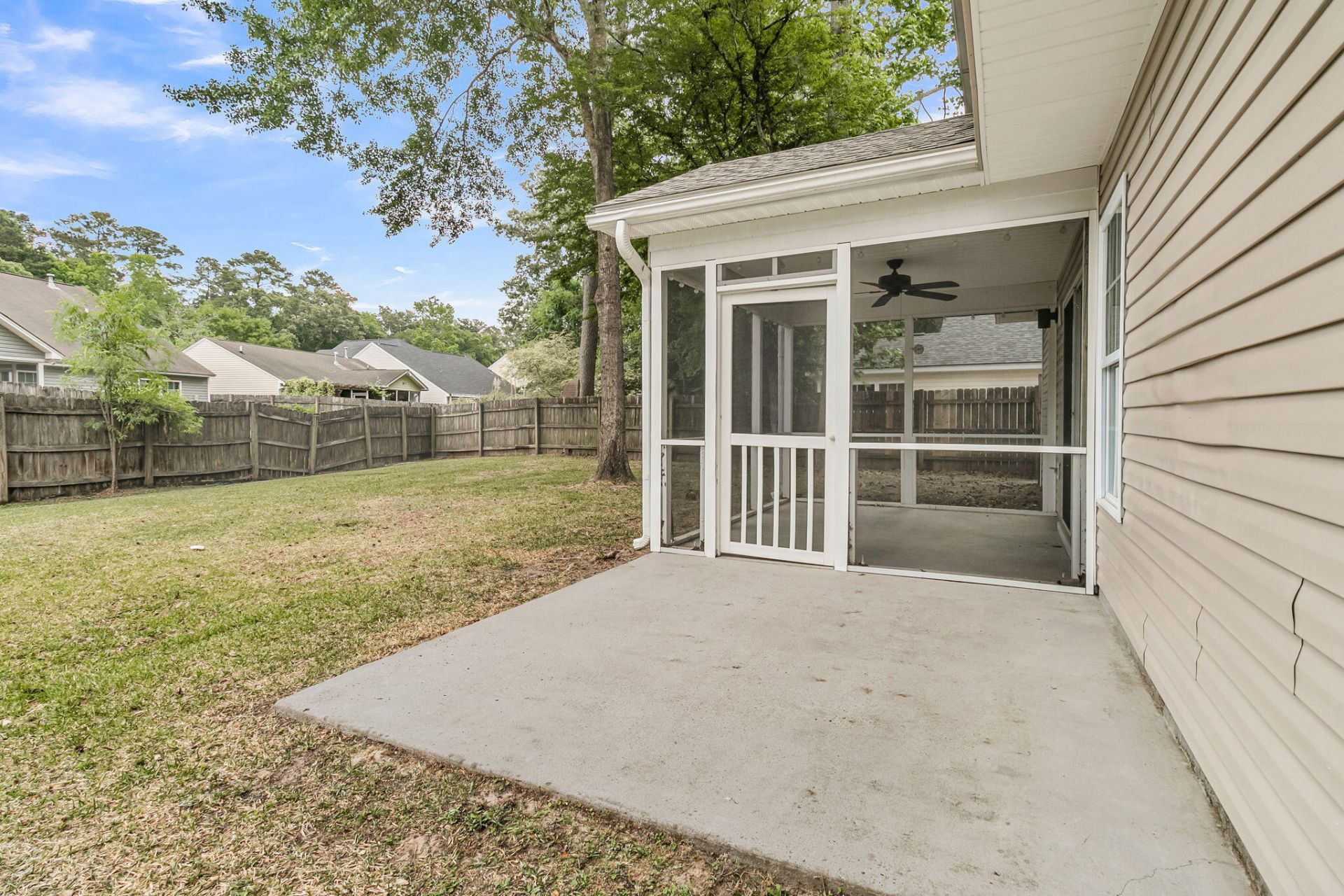 406 Arbor Oaks Drive Photo 35