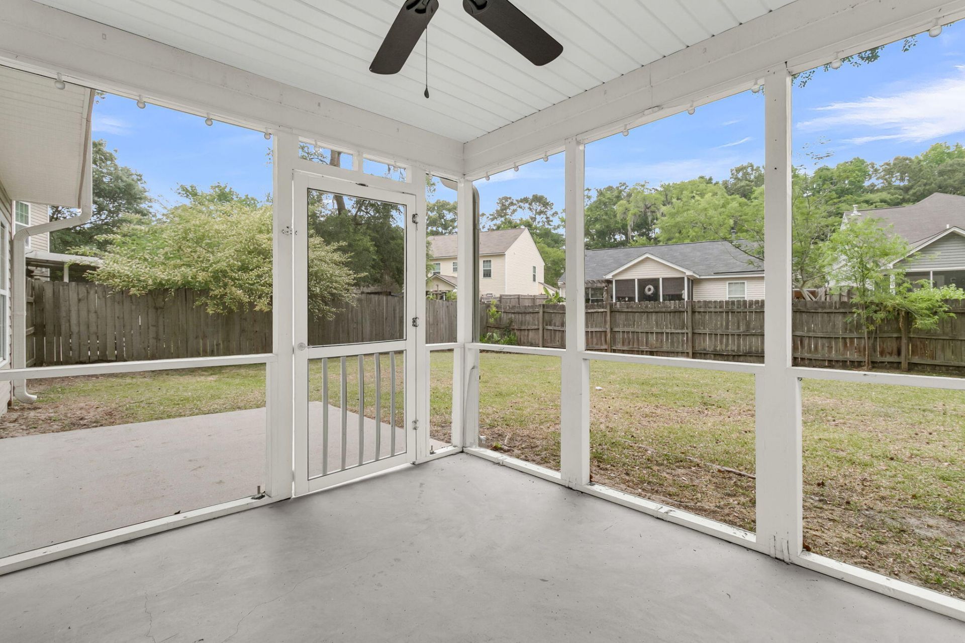 406 Arbor Oaks Drive Photo 37