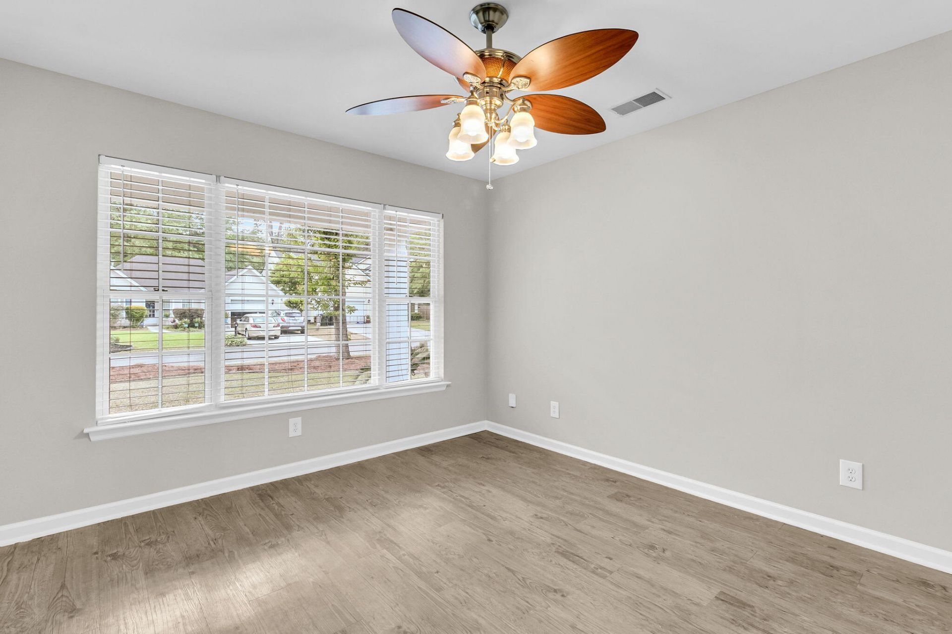 406 Arbor Oaks Drive Photo 7