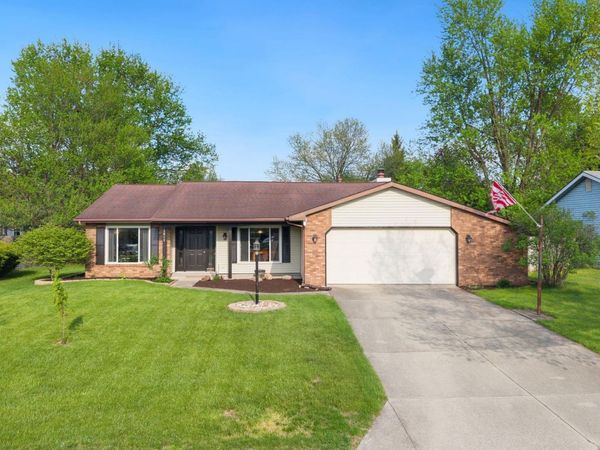 3819 Summersworth Run, Fort Wayne, IN 46804