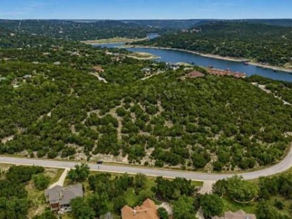 5.425 W Reed Parks RD, Jonestown, TX 78645