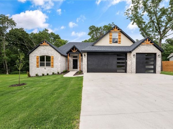 41 Coalburn Drive, Bella Vista, AR 72715