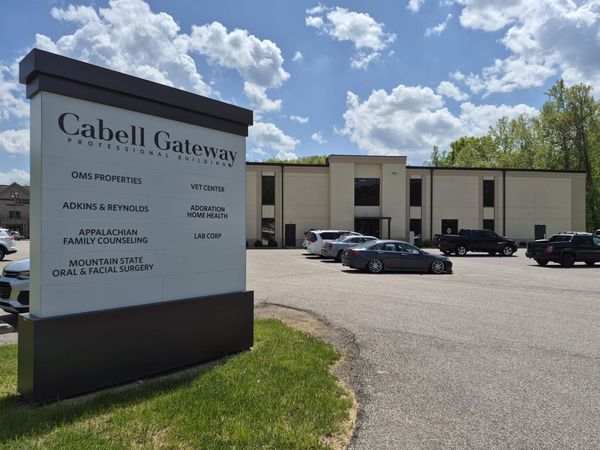 3135 16th Street Rd., Huntington, WV 25701