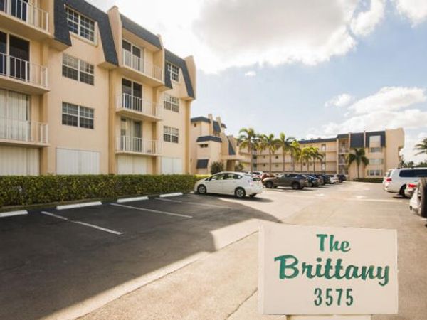 3575 S Ocean Boulevard, Unit 408, South Palm Beach, FL 33480