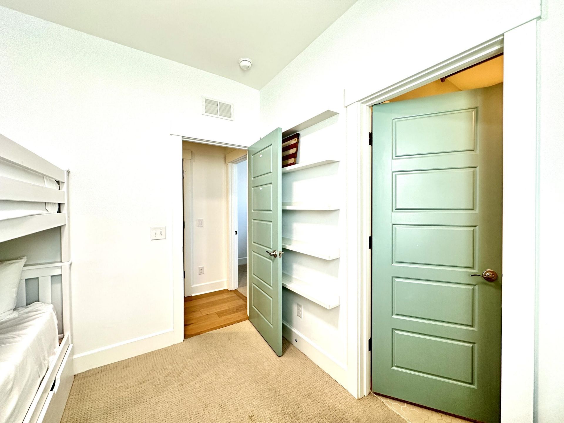 962 Key Colony Court Photo 18