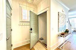 962 Key Colony Court photo 4