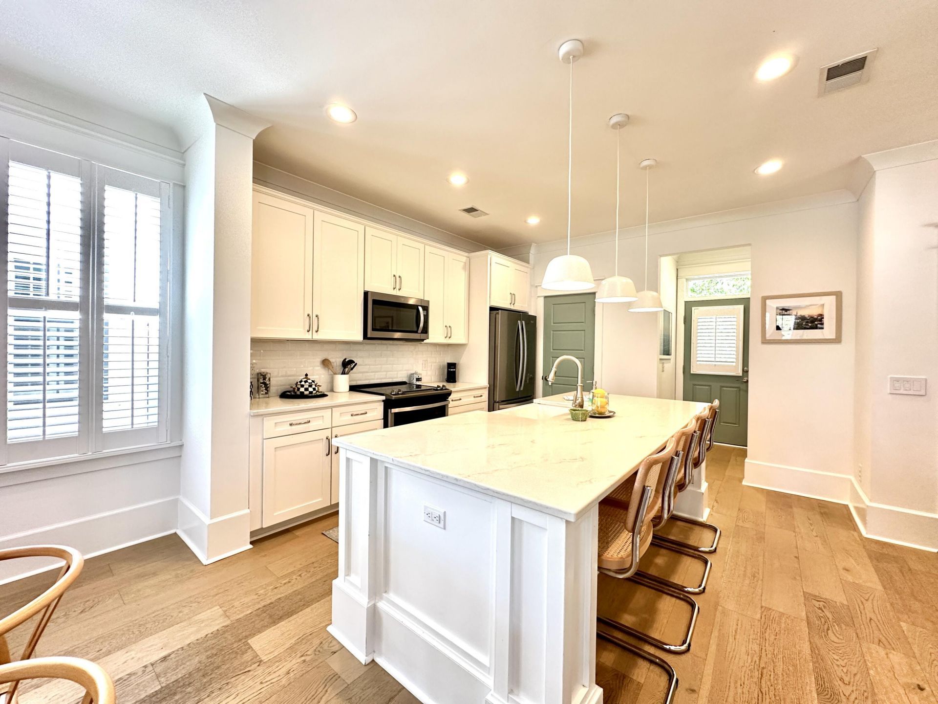 962 Key Colony Court Photo 4