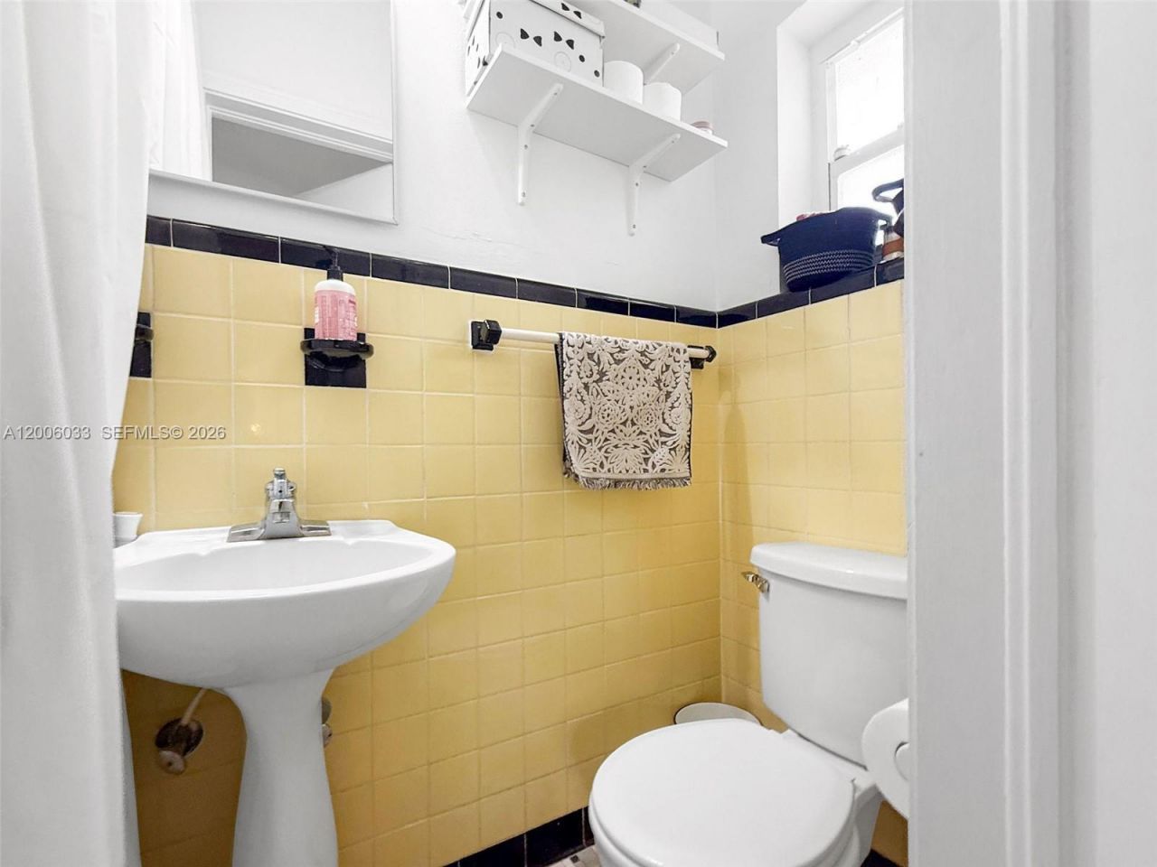 4401 SW 16th St , Miami, FL 33134 Photo