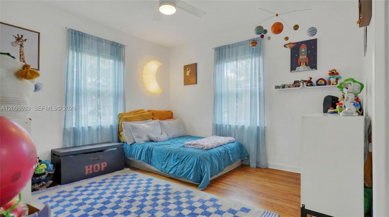 4401 SW 16th St , Miami, FL 33134 Photo