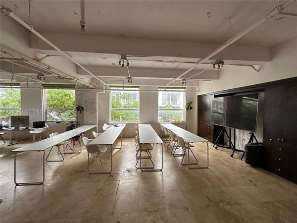 168 SE 1st St , Unit 400, Miami, FL 33131