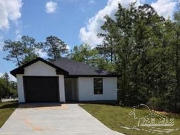 2996 N 13th Ave, Milton, FL 32583