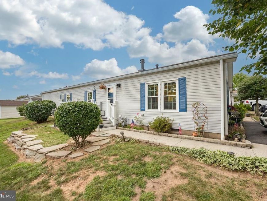 103 Lilac Place, Royersford, PA 19468 Main Photo