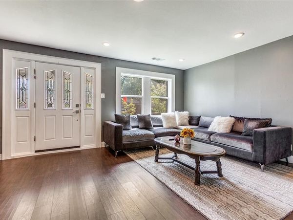 303 N Cottonwood Drive, Richardson, TX 75080