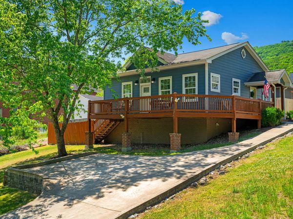 4621 Virginia Avenue, Chattanooga, TN 37409