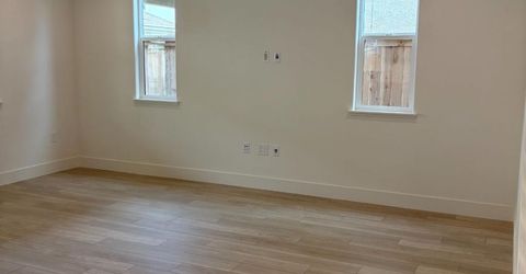 2082 Gravel Bar Way, Sacramento, CA 95832 Photo