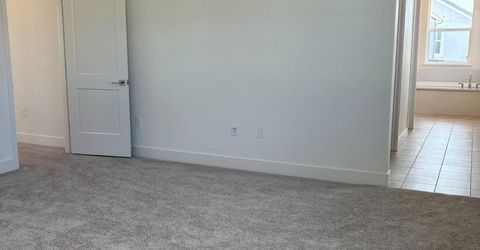 2082 Gravel Bar Way, Sacramento, CA 95832 Photo