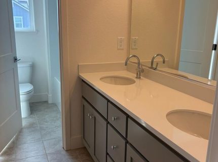 2082 Gravel Bar Way, Sacramento, CA 95832 Photo