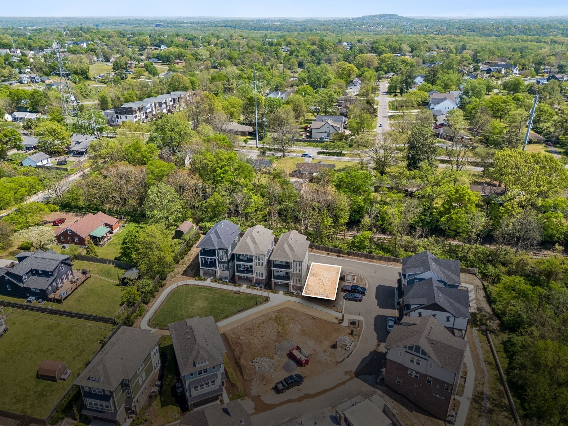 121 Honeywine St , Nashville, TN 37206 Main Photo