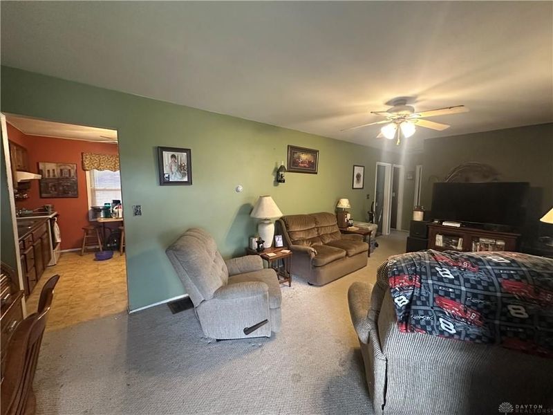 874 N Westedge Drive, Tipp City, OH 45371 Photo 5